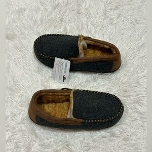 NWT ROCKDOVE Men’s Hearthfire Memory Foam Moc Slipper Black Size 11